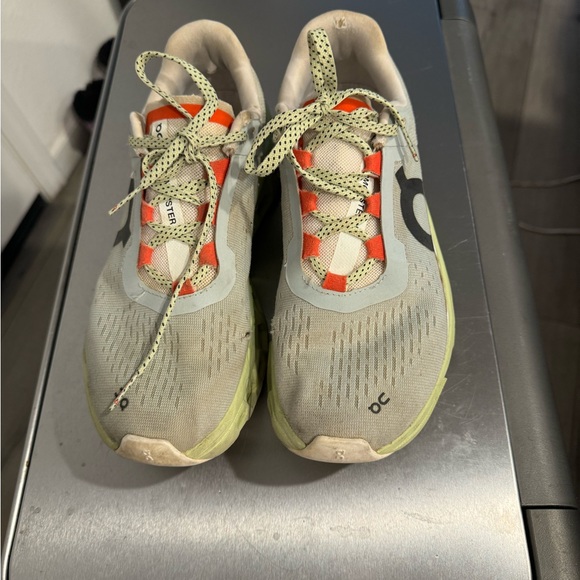 OnCloud Monster - Picture 2 of 5